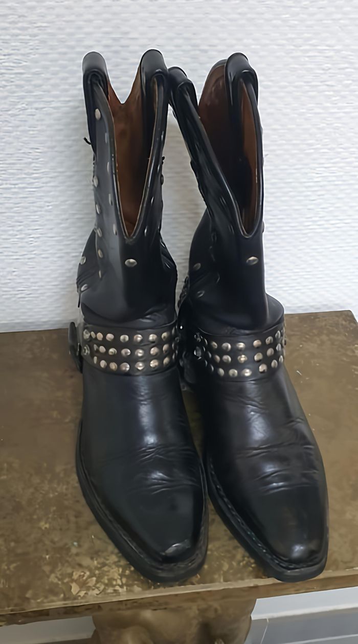 Botte femme marque Harley davidson taille 38 très bon état - photo numéro 2