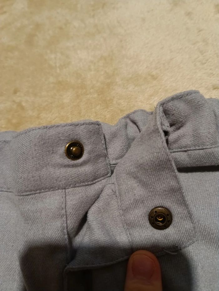 Short gris - photo numéro 3