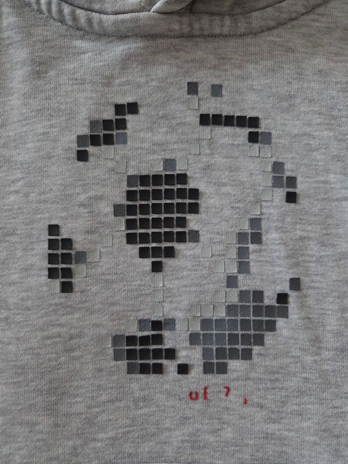 Pull dessin ballon de foot - photo numéro 3