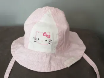 Chapeau bébé hello Kitty