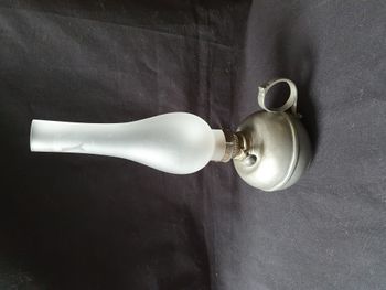 7 Ancienne lampe à pétrole en étain Hauteur 31 cm