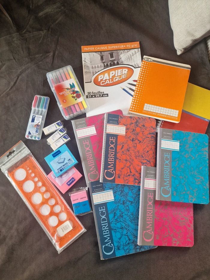 Lot fourniture scolaires n°2