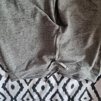 Pantalon sport Décathlon neuf sans étiquette jamais porté gris xl