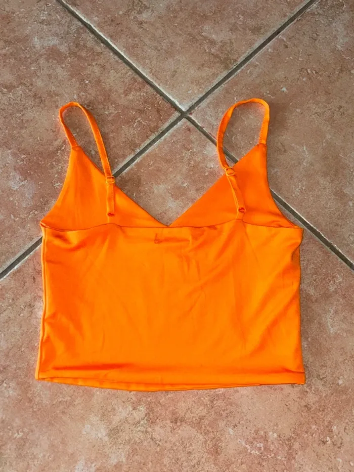 Petit top orange - photo numéro 3