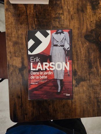 Livre : Dans le jardin de la bête