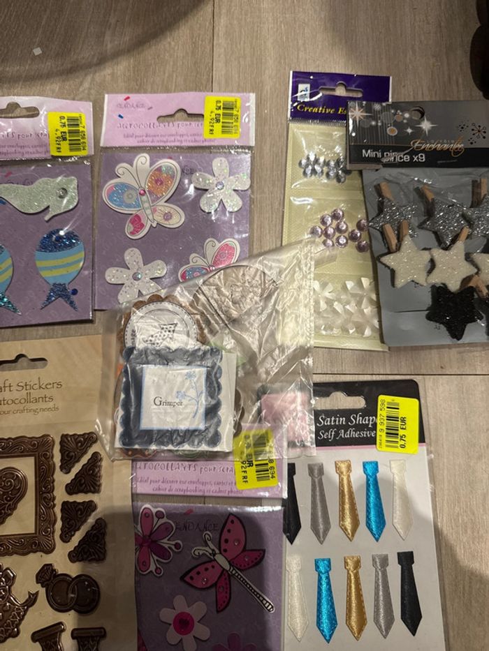 Lot scrapbooking neuf - photo numéro 3