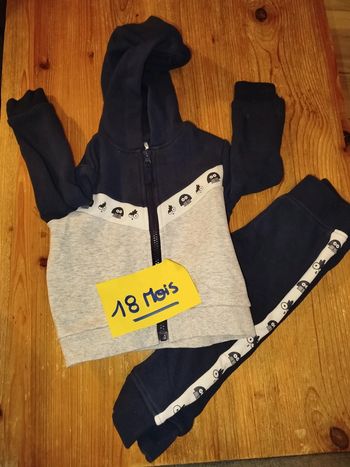 Gilet + jogging 18mois