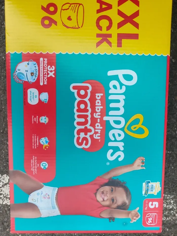 Carton pack XXL couches pants Pampers taille 5