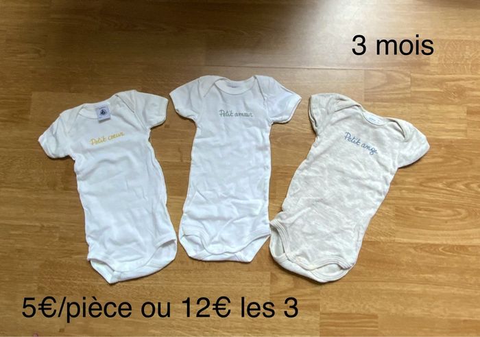 Lot de bodies - Petit bateau - photo numéro 2