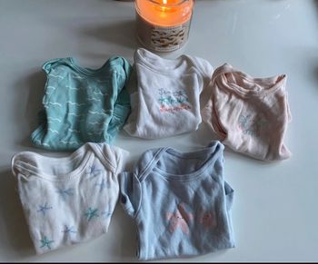 Lot de 5 bodys  0-1 mois