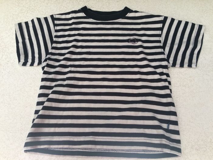 Lot de 2 T shirt 4 ans - photo numéro 2