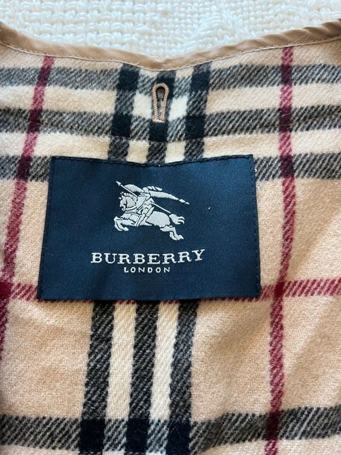 Doublure Burberry taille 42-44 - photo numéro 3