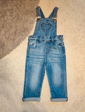 Jolie salopette coeur TQF Collection 9 mois