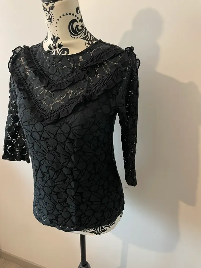 Top Noémie & Co - Dentelle noire - Taille S - photo numéro 4