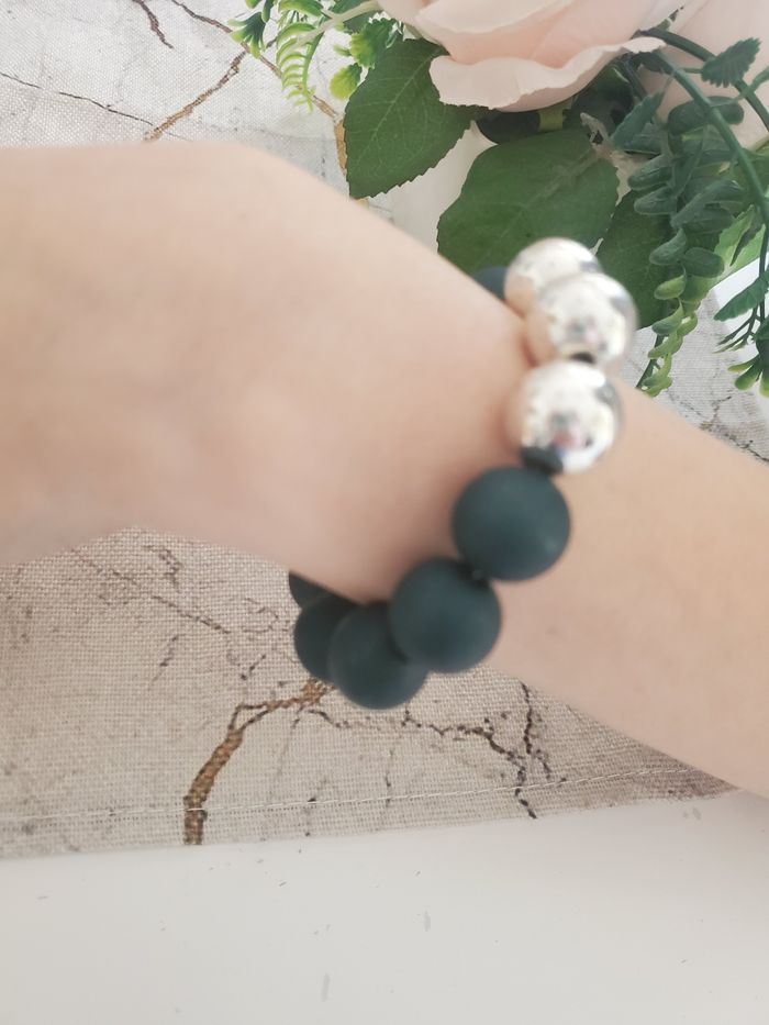 Bracelet fantaisie vert en perle - photo numéro 2