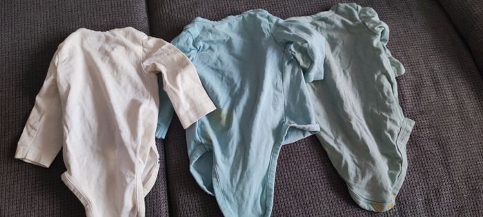 Lot de grenouillère /pyjama/body - photo numéro 3