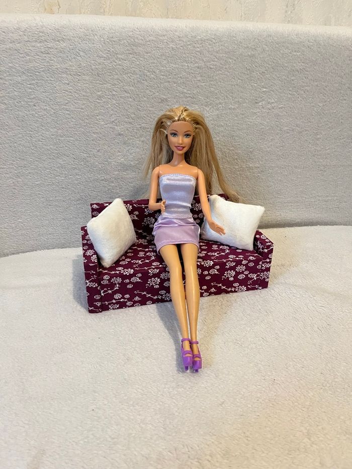 Canapé / meuble pour barbie Neuf - photo numéro 5