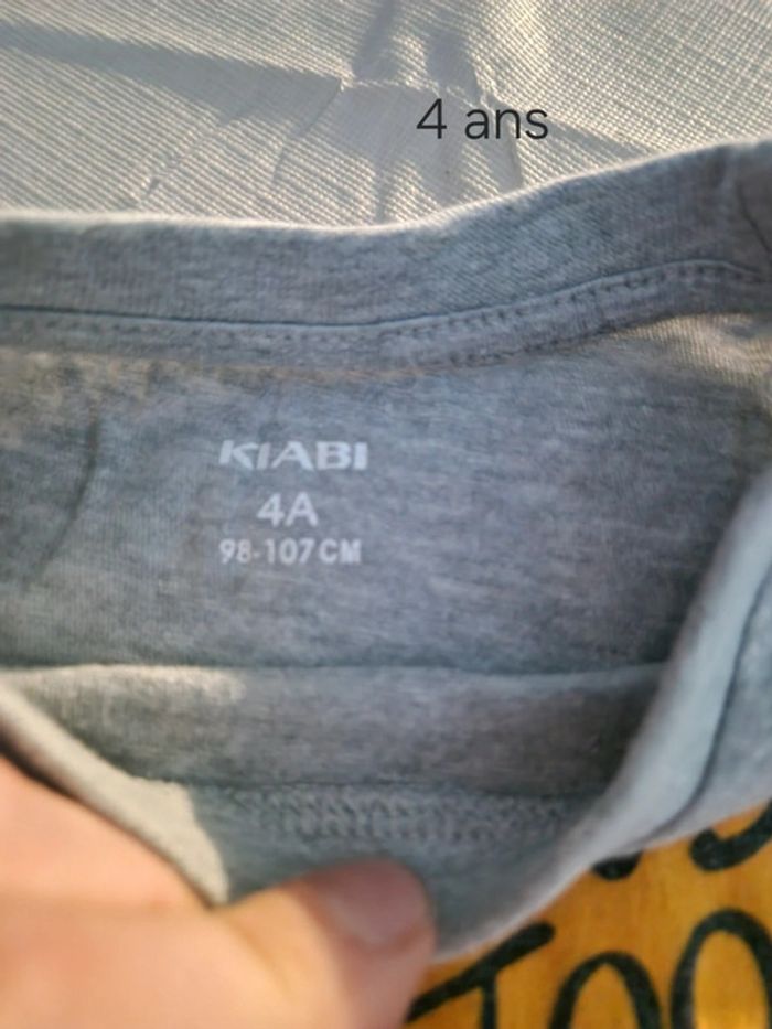 Tee shirt 4 ans - photo numéro 3