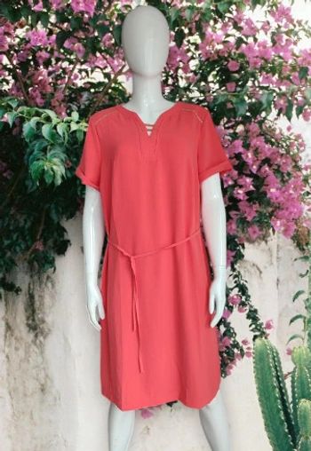 Robe habillée et intemporelle (merci de lire le descriptif)
