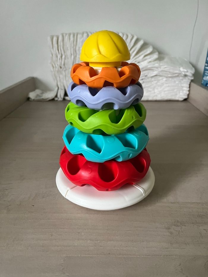 Tour anneaux à empiler