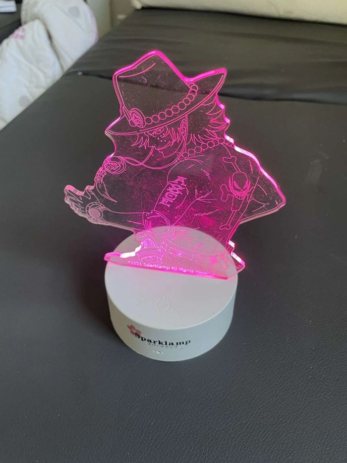 OnePiece Lampe Led Tactile a Piles - photo numéro 5