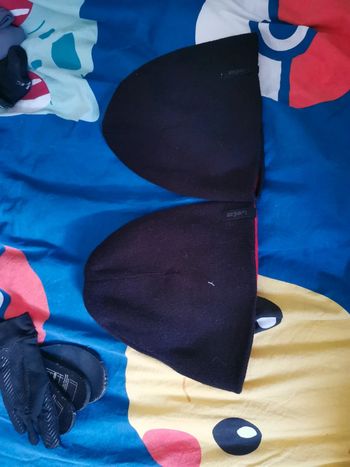 2 bonnets wed'ze garçon neuf
