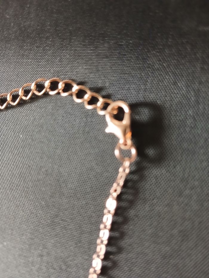 Bracelet doré avec fleur - photo numéro 5