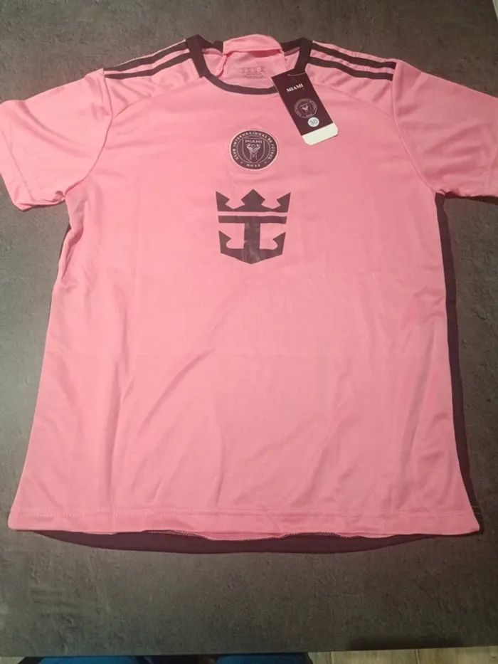 Tenue foot Léo Messi Inter Miami rose. T.30 - photo numéro 2