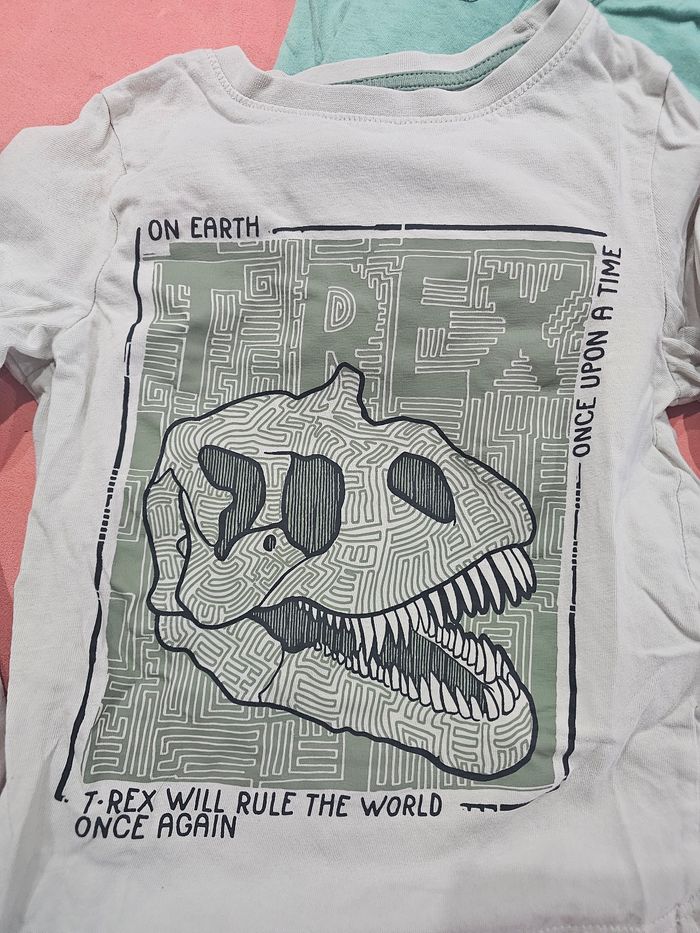 Lot de t-shirt - photo numéro 4