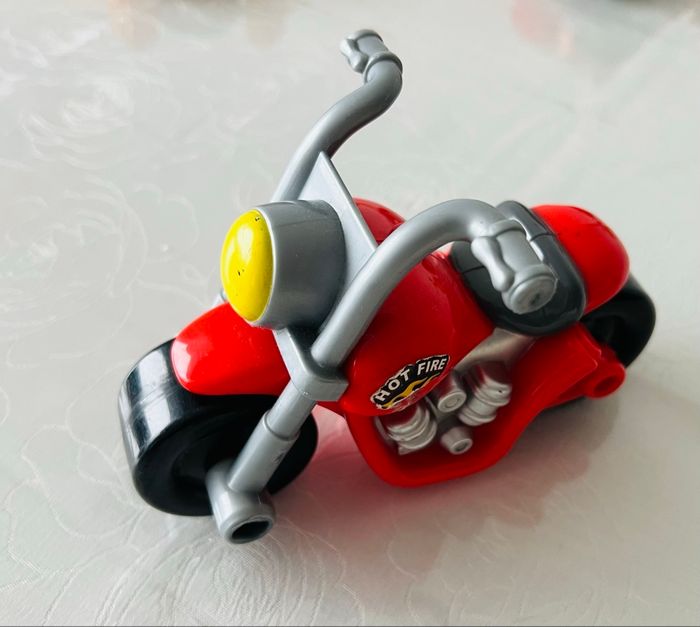Lot 11 véhicules divers voitures moto train - photo numéro 8