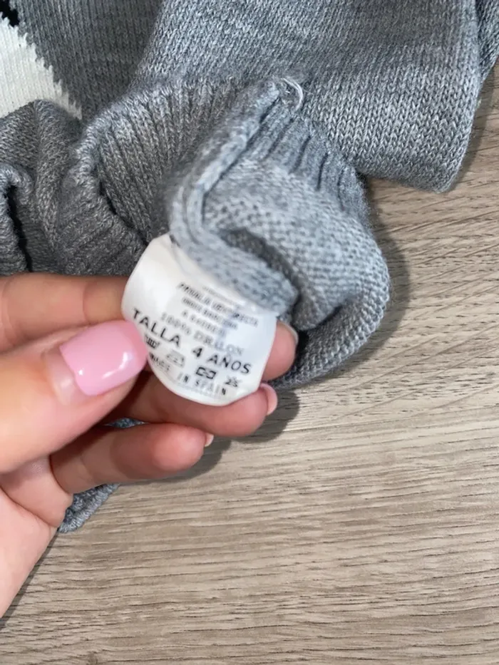 Pull chaud Lola Palacios - photo numéro 3