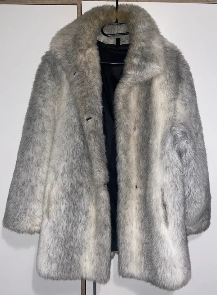Veste fausse fourrure - photo numéro 2