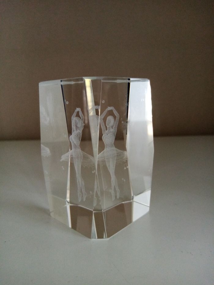 Figurine relief danseuse en 3D - photo numéro 7