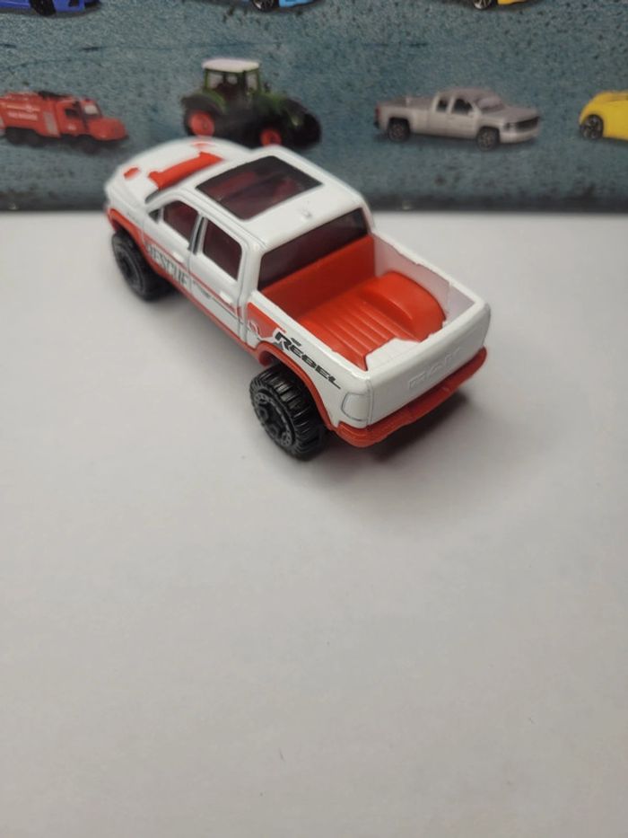 Voiture hot wheels - photo numéro 2