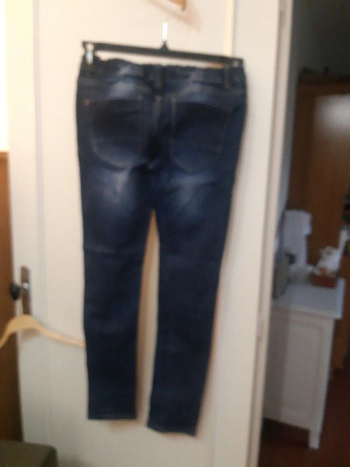 Jeans skinny fit de kiabi - photo numéro 4