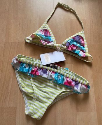 Maillot de bain bikini Floriane 8 ans Neuf val 60e