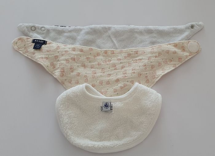 Lot de 3 petits bavoirs - photo numéro 2