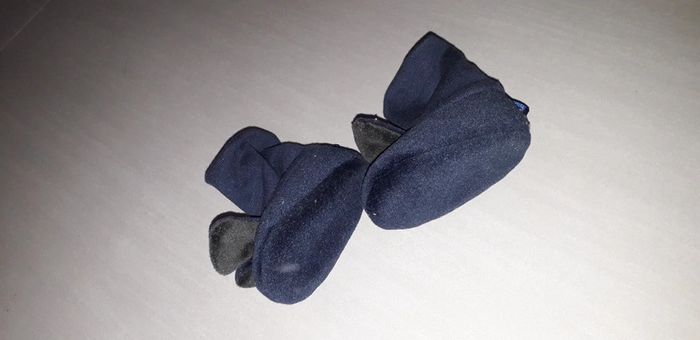Chaussons bébé garçon état neuf - photo numéro 2