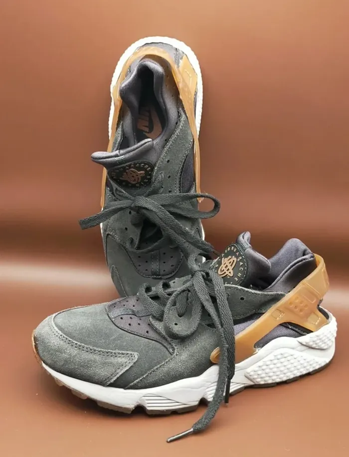 Basket nike air huarache, noir, pointure 40
