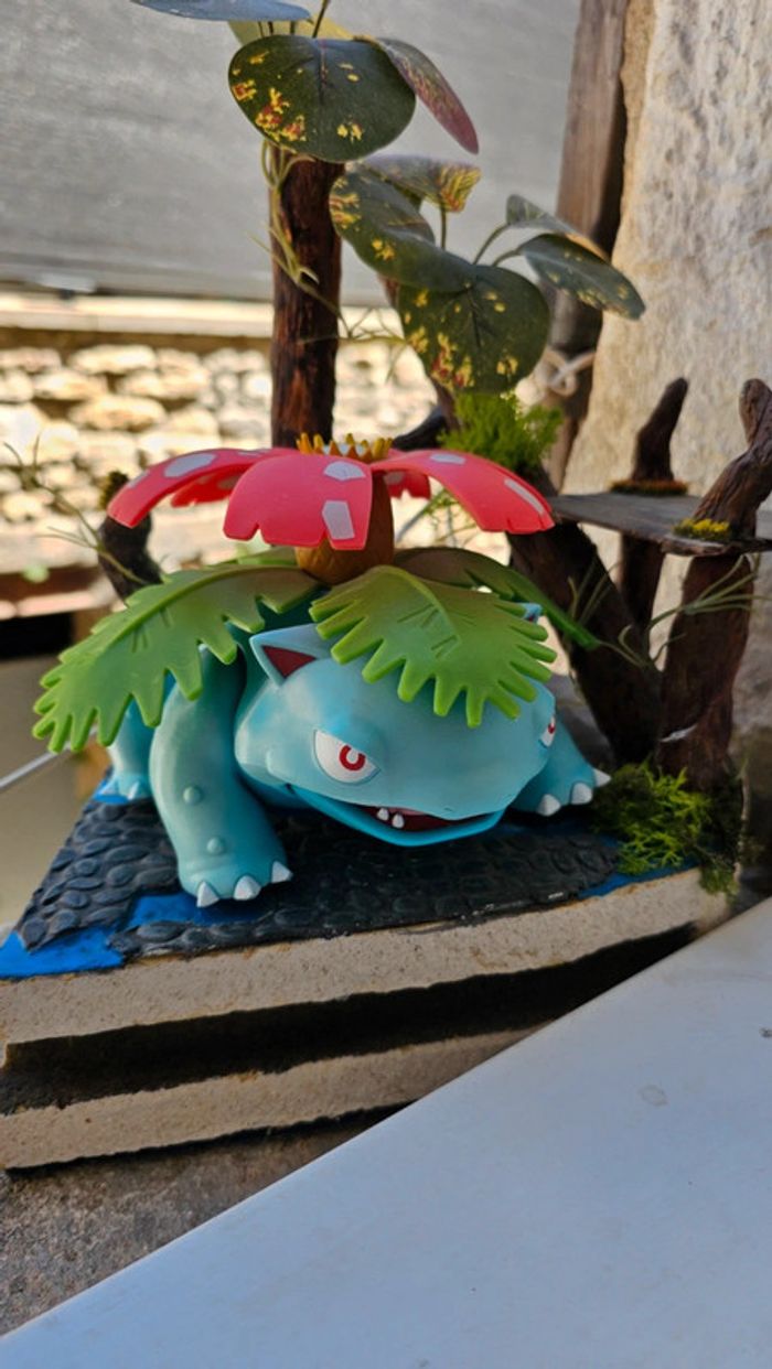 Super grande figurine Pokemon Nintendo Florizarre - photo numéro 2