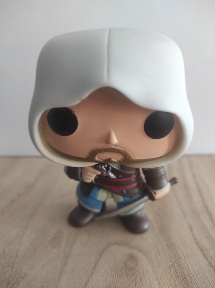 Figurine Funko pop Edward 23 SANS boîte ( Assassin's Creed Black Flag )