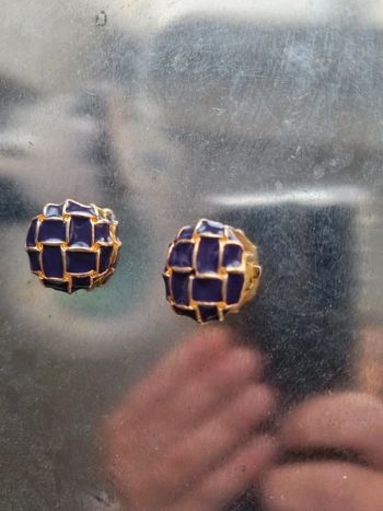 Boucle d'oreille clips vintage violette et doŕé