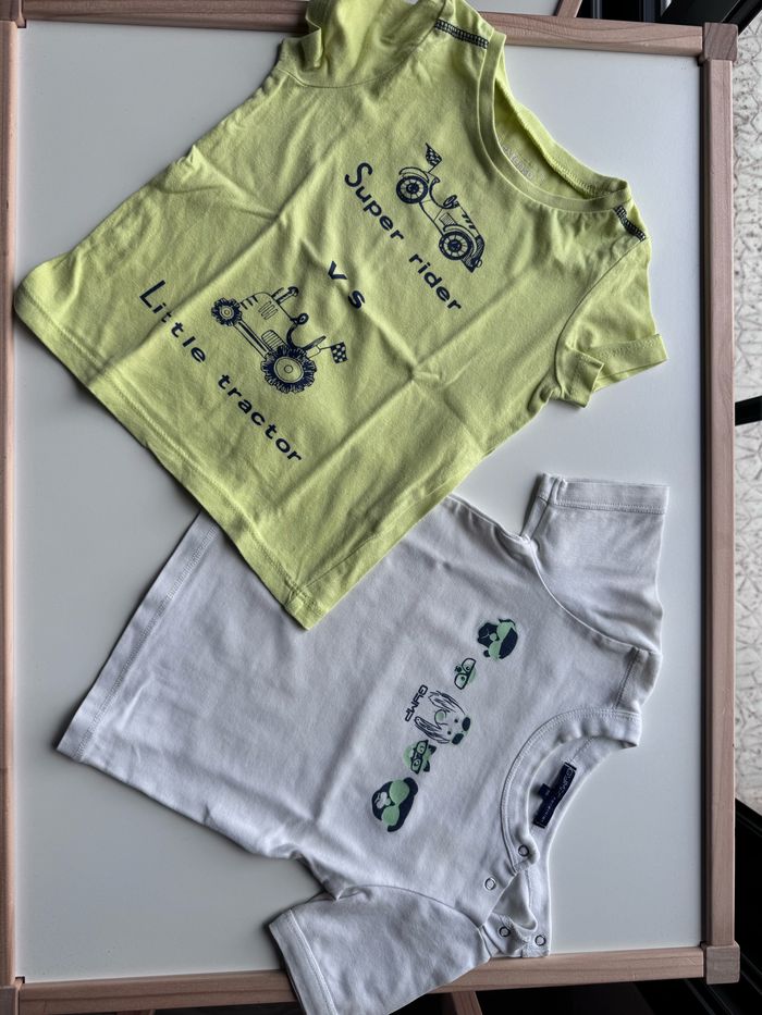 Lot 2 t-shirt 18 mois Chiens & tracteur