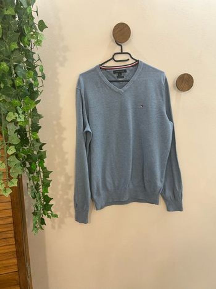 Pull tommy Hilfiger bleu col V