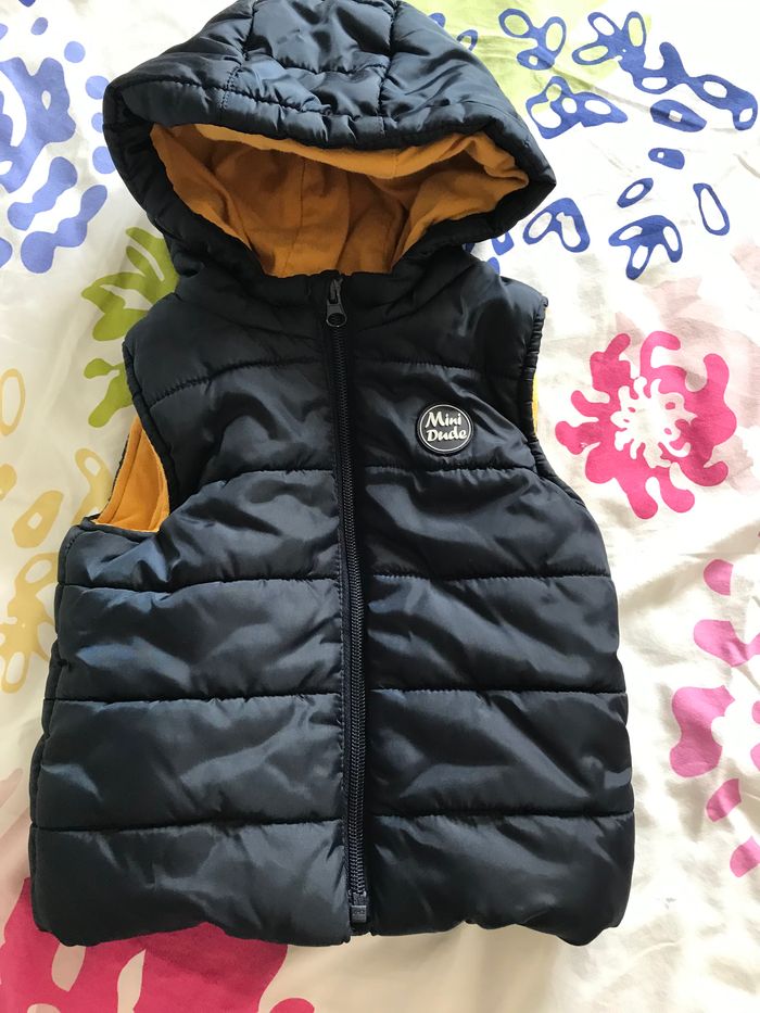 Doudoune sans manche kiabi quasi neuve 2 ans - photo numéro 4