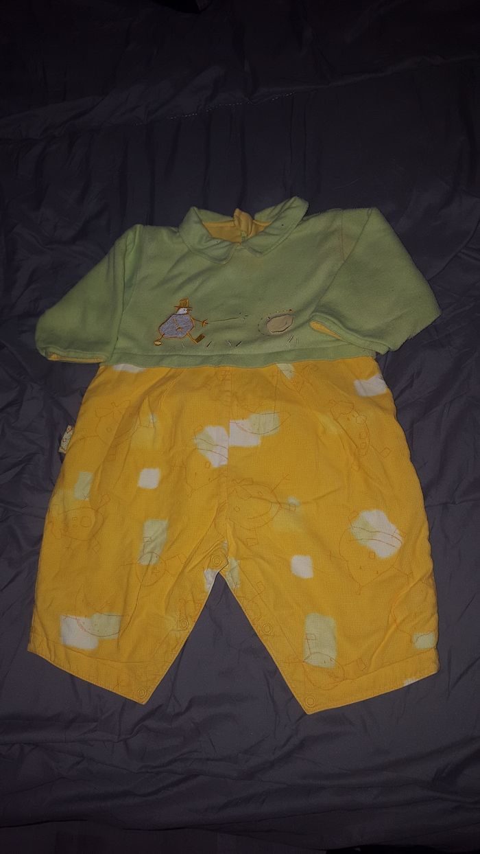 combinaisson bb marèse  6 mois très bon état