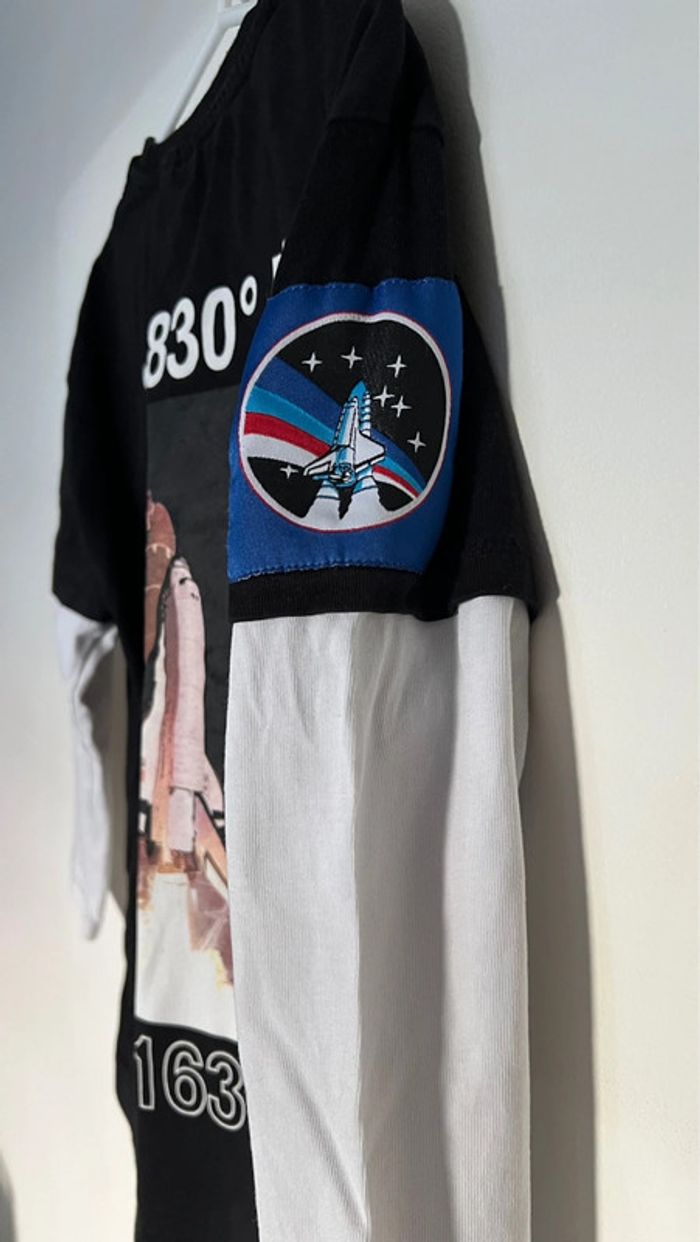 T-shirt garçon manche longue en parfait état . Taille 6/7 ans - photo numéro 3