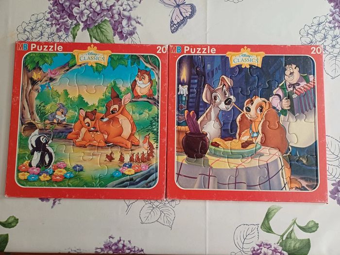 Puzzles cartonnés disney à forme