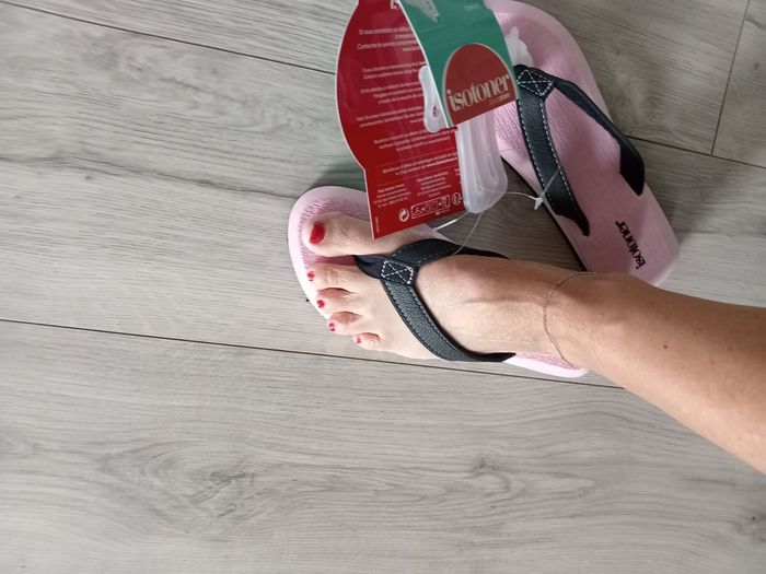 Tongs isotoner taille 37 - photo numéro 7