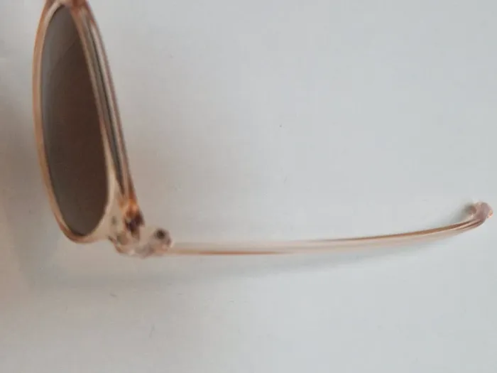 Lunettes de soleil - photo numéro 5